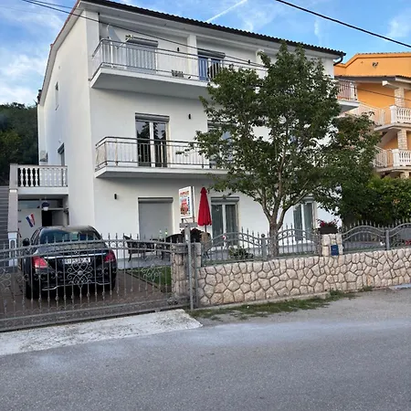 Apartamento Mirjana *