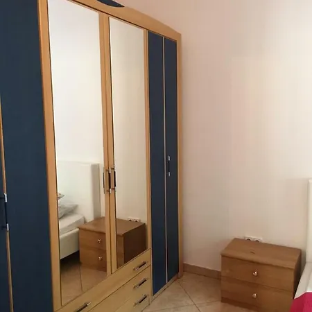 Apartment Mirjana *