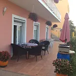 Apartamento Mirjana *