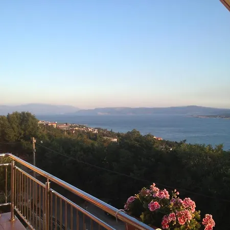 Mirjana Apartment Dramalj